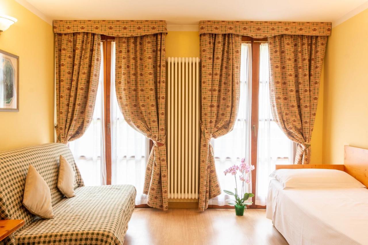 Nevesole Folgarida Resort Aparthotel Ngoại thất bức ảnh