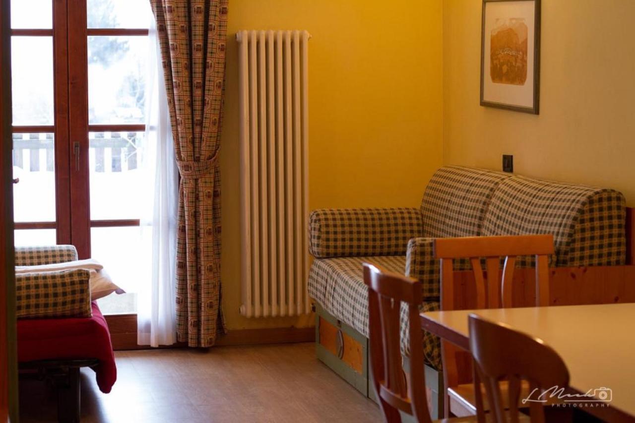 Nevesole Folgarida Resort Aparthotel Ngoại thất bức ảnh